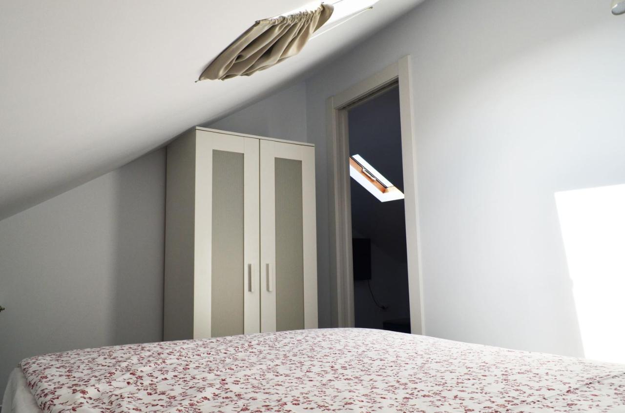 Apartamento El Corro: Con Parking En Pleno Centro De Comillas Kültér fotó